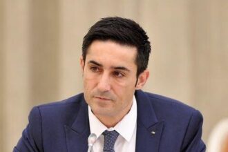 manda psd aud ca domnul bolojan vehiculeaza ideea unui guvern minoritar nu de mult spunea ca vrea acasa ccr a stabilit clar ca nominalizarea aceluiasi premier dupa ce un guvern 6978b21e3dbc5
