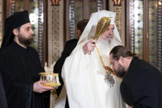 mesajul patriarhului daniel in ajunul bobotezei ce spune conducatorul bor despre rolul aghesmei mari 695bbeaae951f