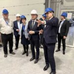 ministrul economiei romania se poate mandri cu produse de inalta calitate pentru industria aerospatiala create de mari producatori 695b6e9abefc0