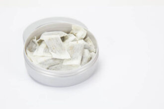 noi reguli pentru tutunul de mestecat si tutunul de priza accize si timbre fiscale ca la tigari 697763a48a3e6