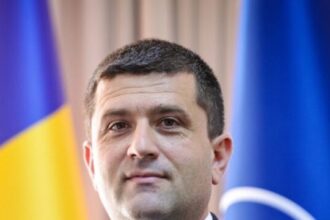 radu miruta eu vad ca pe plan international presedintele romaniei este foarte respectat in poze presedintele romaniei are loc un pic mai in fata decat avea fostul presedinte 697611fd9cc34