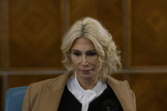 raluca turcan sare la gatul celor care sustin impozitul progresiv n au idei si nici solutii 696f60ed62707