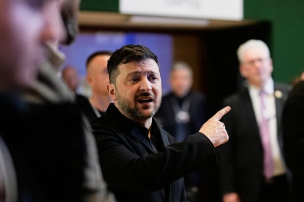 russia keeps up demands for ukraine land as three way talks begin in uae 6973b42325f8f