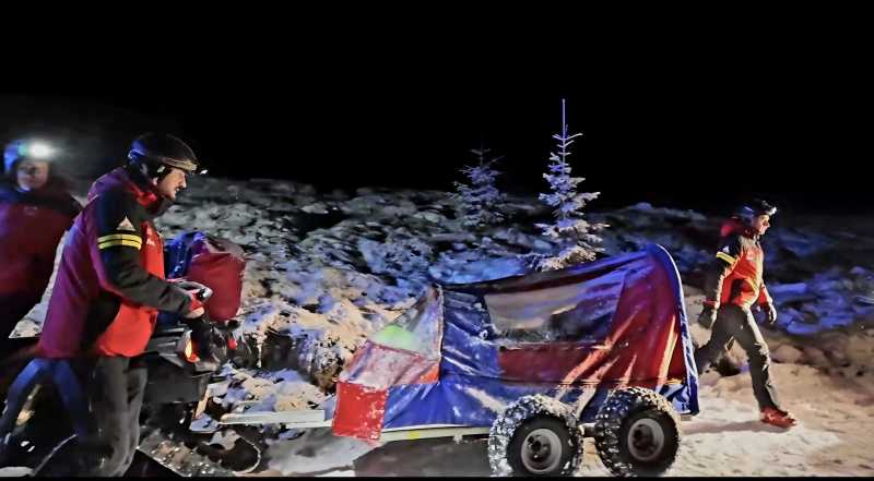 salvamont 76 de persoane salvate de pe munte in ultimele 24 de ore 695cdae416229