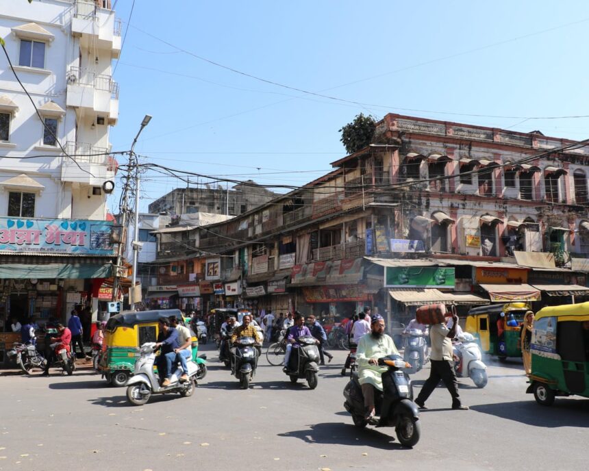 sewage in drinking water blamed for at least 10 deaths in indias cleanest city 6957e238bb933