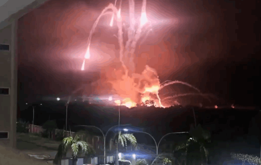 statele unite au lansat atacuri capitalei venezuelei explozii puternice in caracas 6958d0a0a9b15