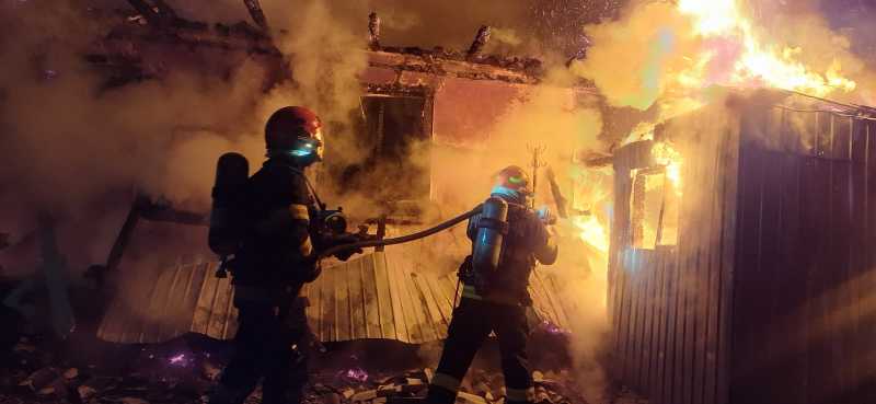 suceava incendii in localitatile dumbravita si maneuti in noaptea de revelion 695637b847521