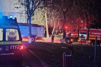 suceava incendiu intr un bloc de locuinte din falticeni 16 persoane evacuate 695aa82db43db