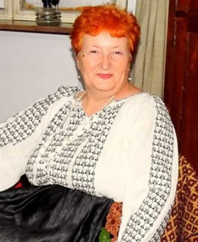 timis boboteaza intre sacru si profan preotii sfintesc casele iar fetele vorbesc cu apele curate 695b9d299c6e4