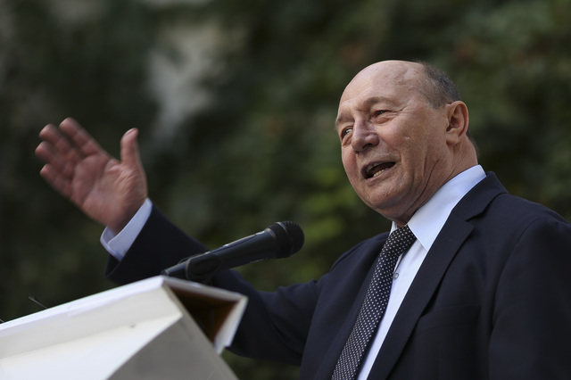 traian basescu cred ca presedintele face o mare greseala si este intr o capcana de fapt sa prezinte raportul cu motivele pentru care s au anulat alegerile prezidentiale in 2024 6962a6552d15a