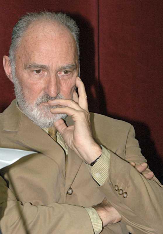 uniunea scriitorilor a murit profesorul universitar emerit andrei ionescu eminent hispanist si traducator 6961679751bac