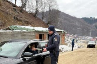 valcea circulatie rutiera inchisa la horezu pe dj 669 drumul spre zona turistica varful lui roman 6957c13390fb5