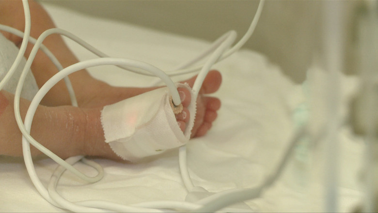 video bebelus mort la o clinica din craiova marturia tatalui nu stim cauza decesului il resuscitau de o ora si nu ne a anuntat nimeni 696747b525b9c