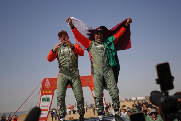 video dacia castiga raliul dakar nasser al attiyah campion pentru a sasea oara 696b930f05d11