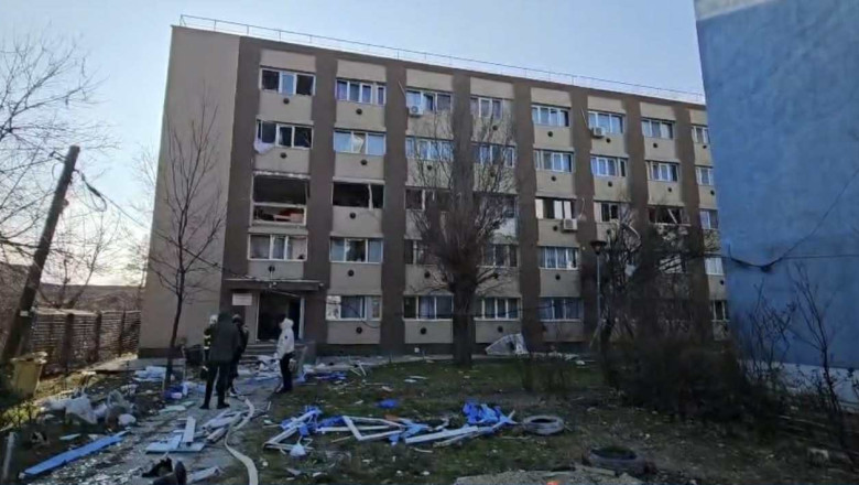 video explozie intr un bloc din buzau o persoana a fost ranita momentul deflagratiei a fost surprins de camere 696cc985062a4