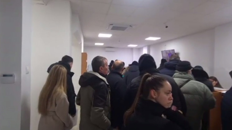 video premiera o primarie reduce taxele dupa ce le a marit la inceputul anului cei care au platit majorat vor primi diferenta inapoi 6973acb777eca