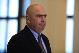 culisele sedintei in care bolojan a pierdut votul in interiorul partidului cum a esuat planul 10 dintr o lovitura al presedintelui pnl 6981d76767bdd scaled 1