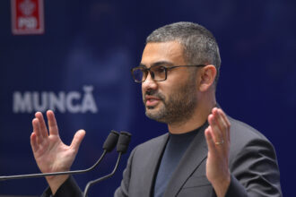 florin manole asigura ca isi da demisia daca legea salarizarii nu intra in consultari pana in aprilie 69936d7f06af1