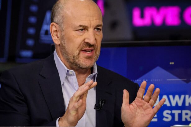 illiquid loans investor demands blue owls software lending triggers another quake in private credit 6998dc254576a