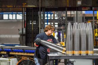 producatorii de armament nu au nicio idee despre cum intentioneaza tarile sa utilizeze imprumuturile ue de 150 de miliarde de euro 69899ab61b7ba