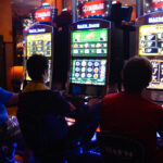 senatul adopta doua proiecte privind jocurile de noroc acces de la 21 de ani reclamele online sunt restrictionate 699346ac86e97