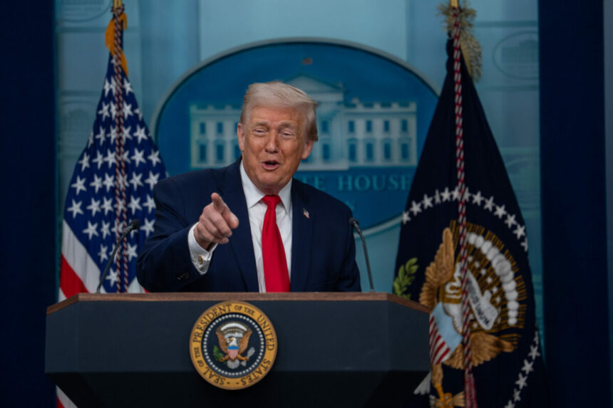 trump a prezentat in premiera o imagine cu viitoarea sala de bal a casei albe cea mai grozava construita vreodata 6982e122b7740