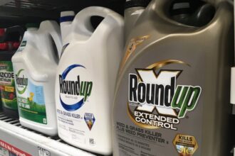 trump order seeks to protect weedkiller at center of barrage of lawsuits 6997769f1966f