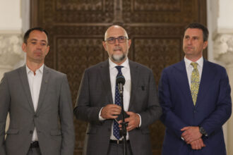 udmr face un pas in spate si cere coalitiei sa regandeasca taxele si impozitele locale guvernul poate face asta 69834f9f4642a scaled 1