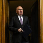 bolojan guvernul va reduce acciza la motorina pentru a limita cresterile de pret 69caa81c7f970