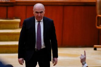 bolojan mi e rusine uneori de rusinea colegilor 69bc5ea4a49c3