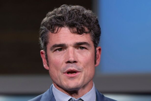 fbi probing us counter terrorism chief who resigned over iran war reports say 69bb9005c2b3c