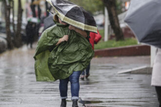 harta cod galben de ploi si ninsori in aproape jumatate de tara capitala sub avertizare pana luni dimineata 69c8d586f0be5