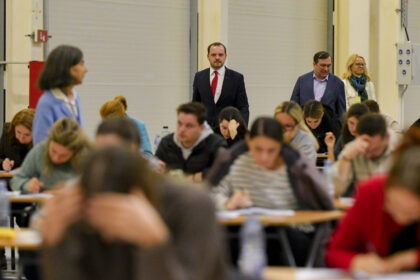 ministrul sanatatii propune un master profesional pentru absolventii de medicina care nu intra la rezidentiat 69c7b6a548bab