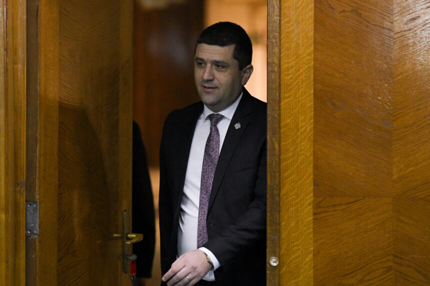 miruta acuza psd ca a jucat la doua capete blocajele politice nu platesc salarii 69bade4607b26