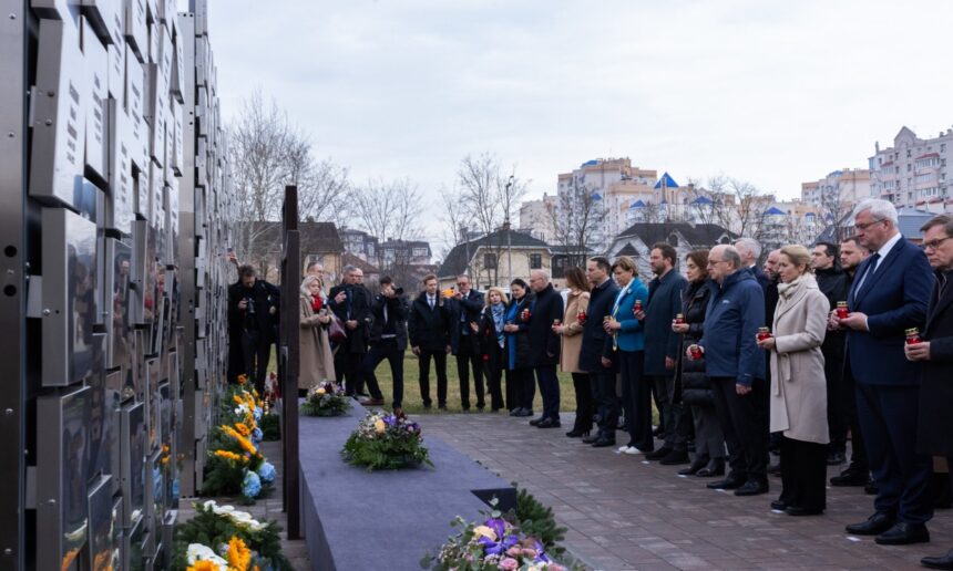 oana toiu vizita in ucraina la 4 ani de la masacrul de la bucea 69cbf85a22d99