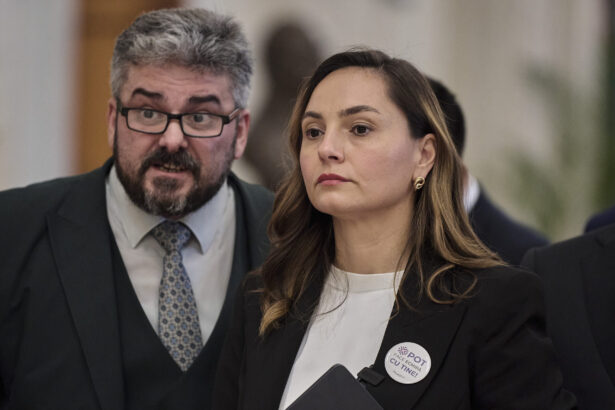 peste 40 de parlamentari vor abrogarea legilor care interzic propaganda legionara si antisemitismul in romania initiatorii sunt de la aur sos si pot 69cba8c1632a1 scaled 1