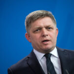 premierul slovac robert fico vine in romania se va intalni cu nicusor dan si cu ilie bolojan 69c54f4808927