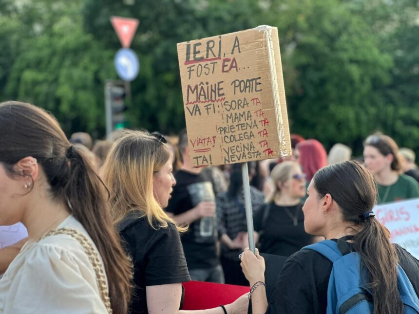 romania are oficial o lege a femicidului prea mult timp am ascuns aceasta realitate un singur deputat a votat impotriva proiectului 69c3e8d04a4f0