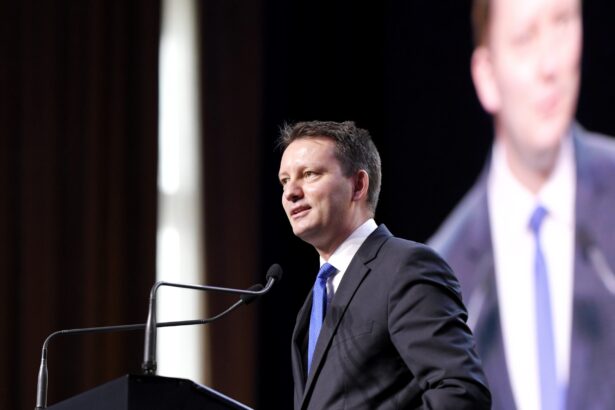 siegfried muresan acuza ca grindeanu merge la bruxelles sa le spuna socialistilor ca isi doreste o guvernare cu aur 69c233b6b60bd