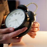 trecem la ora de vara 2026 cum se modifica ceasurile in aceasta noapte si ce presupune schimbarea 69c7658b29887