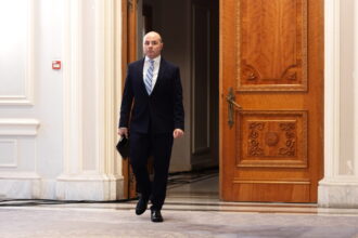 alexandru muraru il critica pe radu oprea dupa avertismentul privind economia romaniei este penibil si complet absurd 69df7509b9ef7