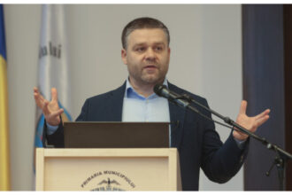 ciucu explica de ce vrea ca bucurestenii care au masini electrice si hibride sa plateasca parcare 69ce1226973b3