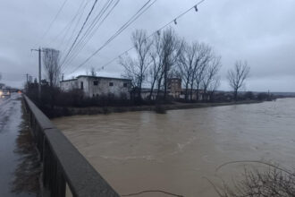 drumuri judetene si terenuri agricole din buzau afectate de alunecari de teren dupa ploile abundente 69cf7784262c7