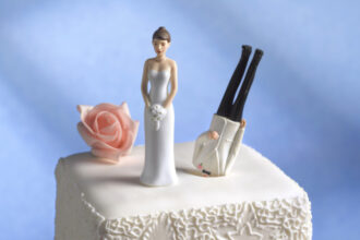 fostii soti pot alege ce nume vor dupa divort fara acordul celuilalt parlamentul a adoptat proiectul usr 69cce9c8e8eac