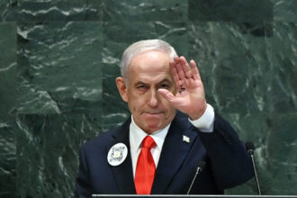 gesturi obscene la adresa premierului israelian in timpul unei emisiuni live din spania 69d9f6d702fc1