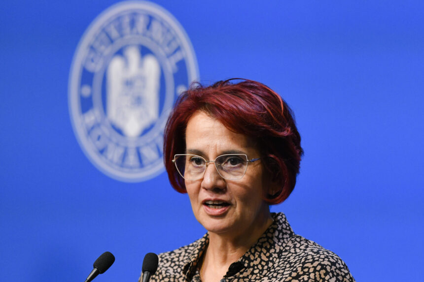 guvernul anunta restituirea partiala a despagubirilor primite dupa jaful coifului de la cotofenesti si al bratarilor dacice 69cfbdf6e5332