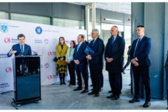 nicusor dan a vizitat centrul de mari arsi din timisoara se intampla si lucruri bune in romania 69d53194e33a7