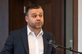 parcurile din capitala vor fi reabilitate ciucu salariul de primar e o gluma proasta 69d5214106a41