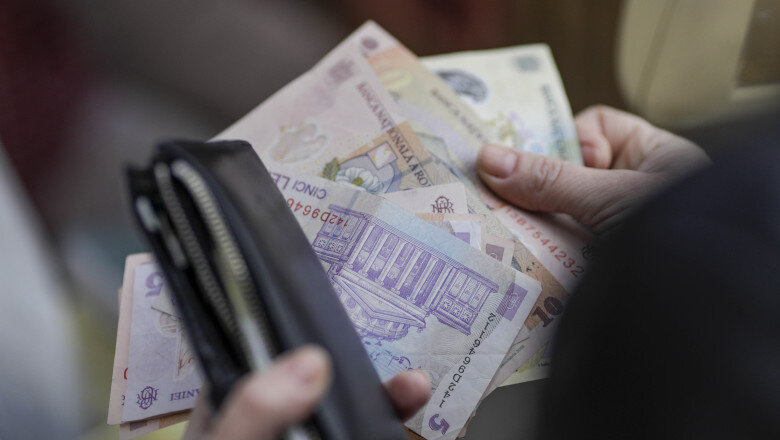 peste 3 milioane de romani primesc ajutor financiar de la stat in mai 2026 cine sunt beneficiarii pachetului de solidaritate 69d0a024323f4