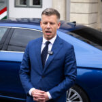 peter magyar daca presedintele republicii si celelalte marionete nu demisioneaza vor fi demise printr un amendament constitutional 69df683b8e0ab